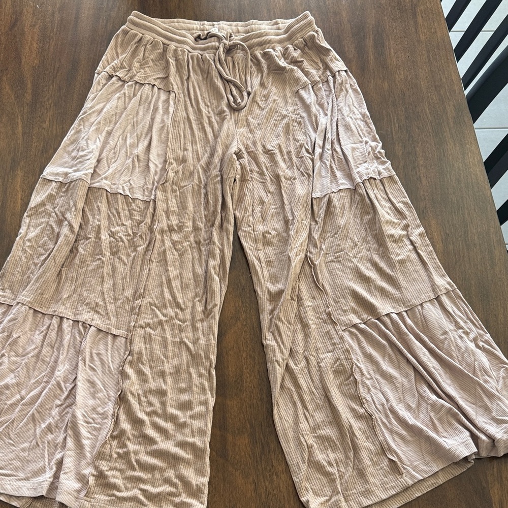 POL Women's Tan Wide-Leg Pants
